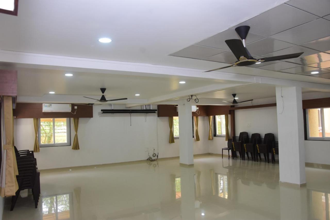 Hotel Regal Panhala Residency Zewnętrze zdjęcie