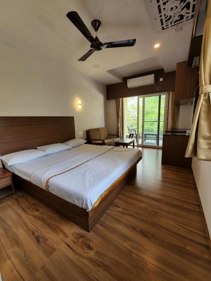 Hotel Regal Panhala Residency Zewnętrze zdjęcie